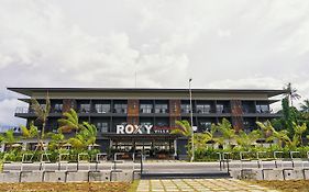 Roxy Sematan Villa & Townhouse